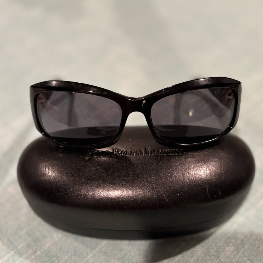 Ralph Lauren women’s Black Rectangular Sunglasses